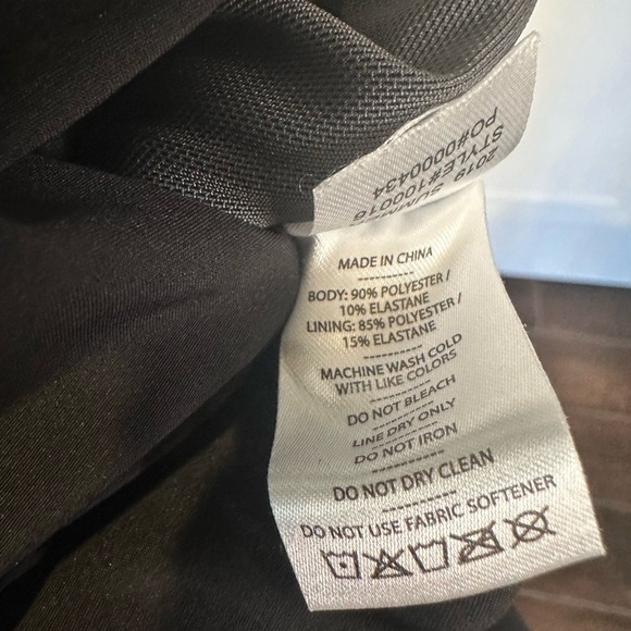 RHONE Men’s Shorts Size XXL Black 8” Zip Pocket Freedom Lies On Been Bold lined - Picture 13 of 15